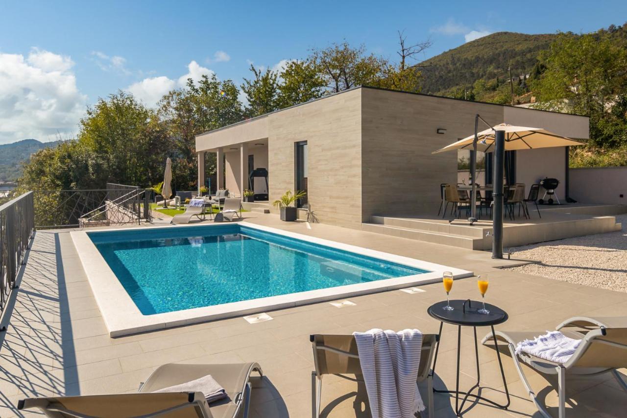 Villa Castanea Опатия Екстериор снимка